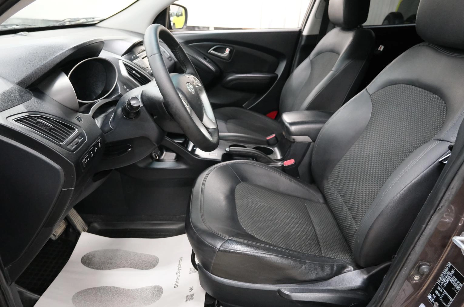 Hyundai ix35 7 из 26