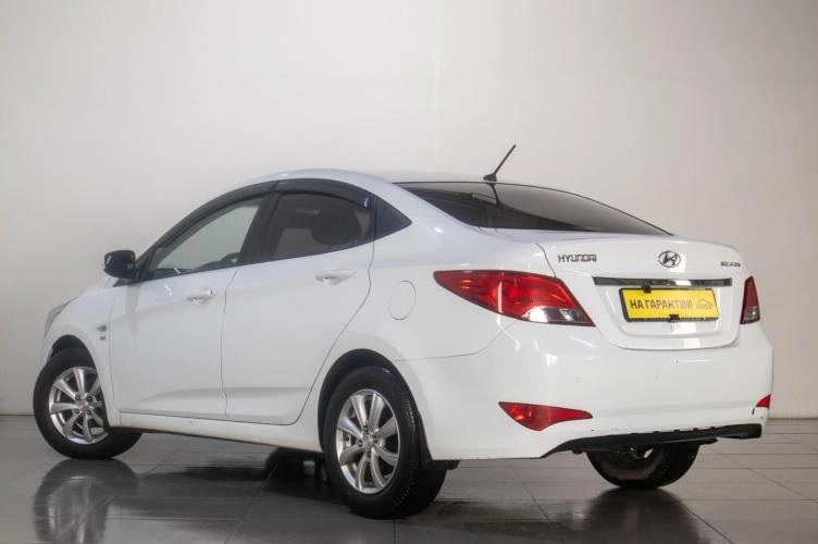 Hyundai Solaris 4 из 5