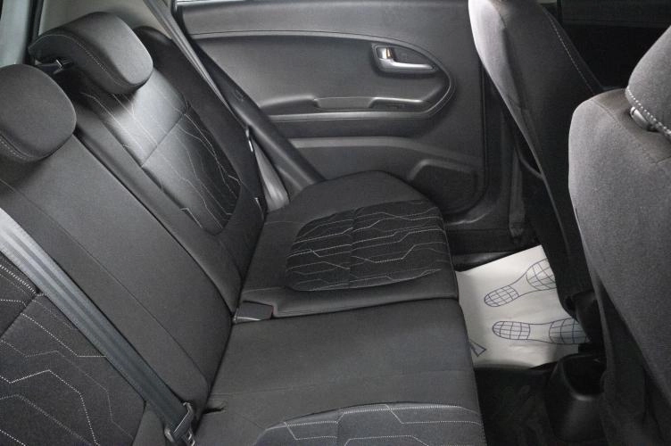 KIA Picanto 15 из 16