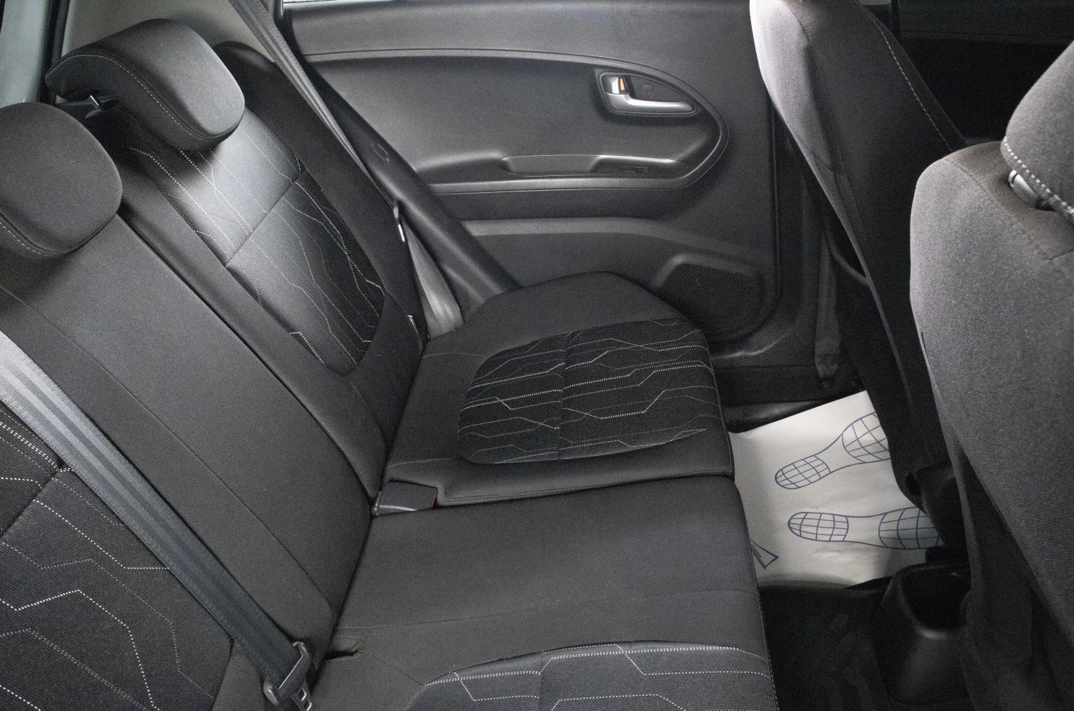 KIA Picanto 15 из 16