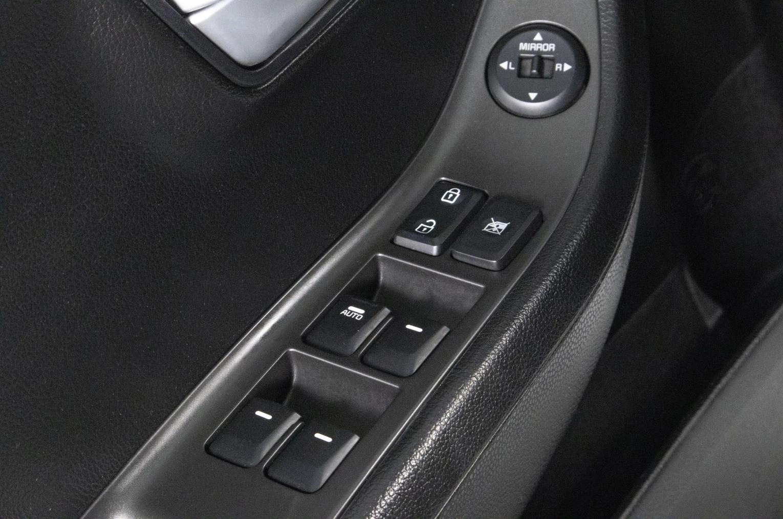 KIA Picanto 7 из 16