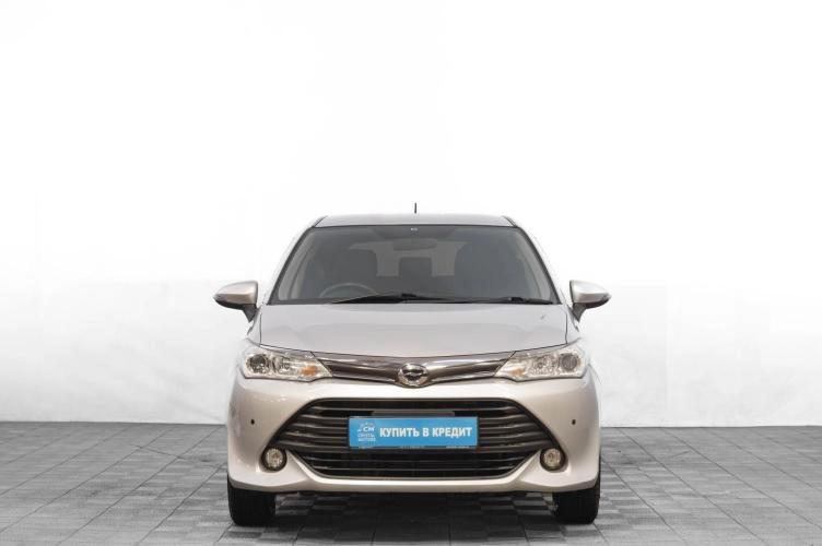 Toyota Corolla Fielder 2 из 5