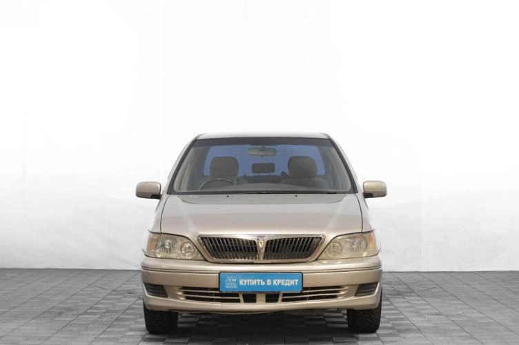 Toyota Vista 2 из 5