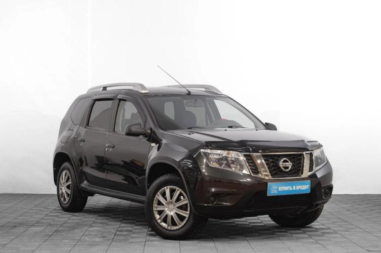 Nissan Terrano 1 из 5