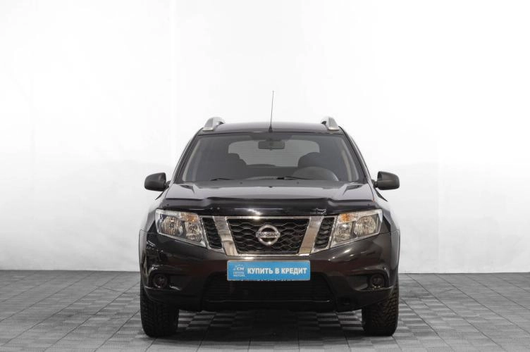 Nissan Terrano 2 из 5