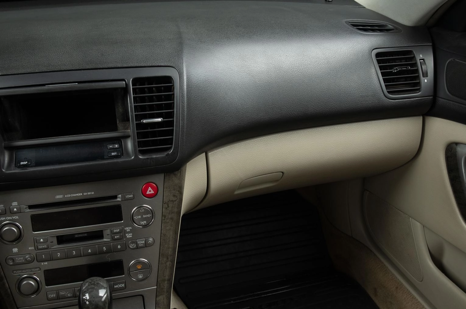 Subaru Outback 13 из 18