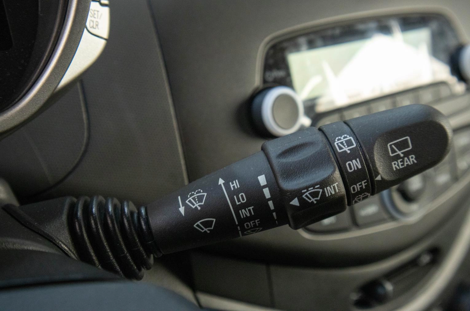 Chevrolet Spark 11 из 19