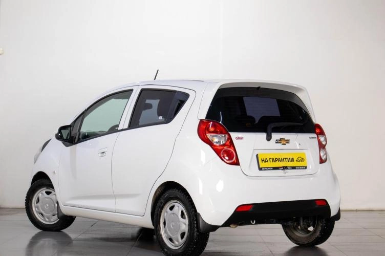 Chevrolet Spark 4 из 19