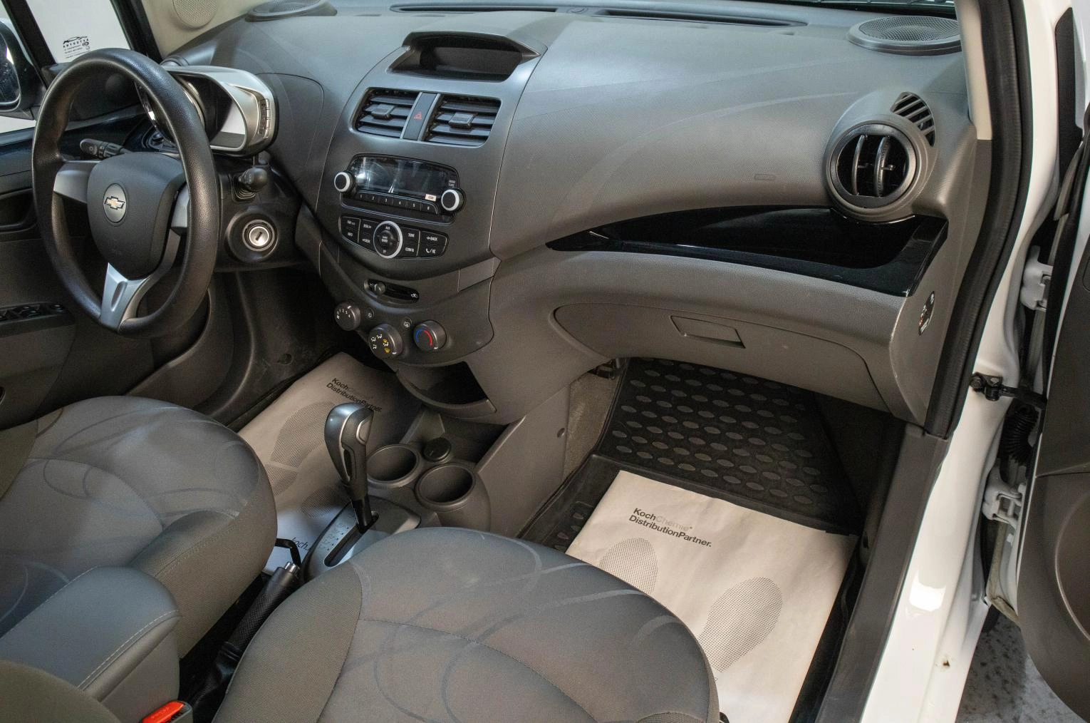 Chevrolet Spark 17 из 19