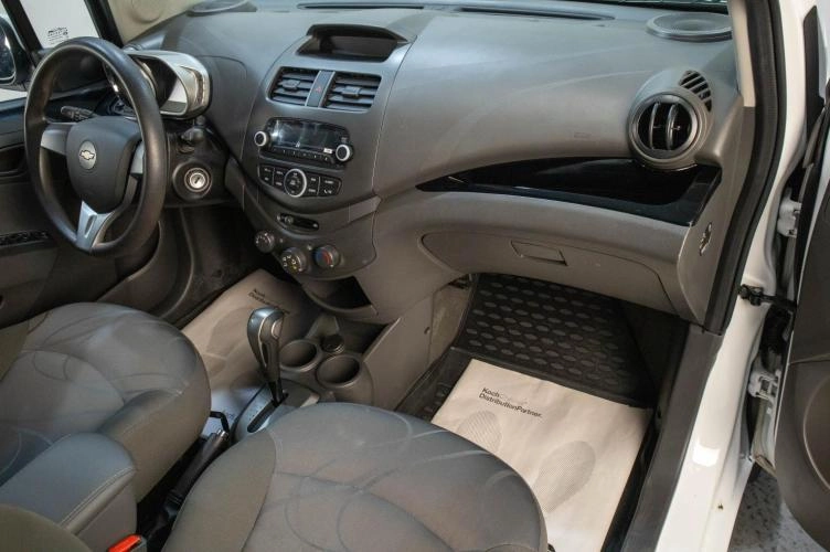 Chevrolet Spark 17 из 19