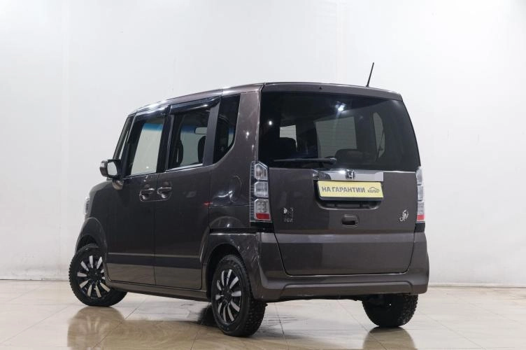 Honda N-BOX 4 из 5