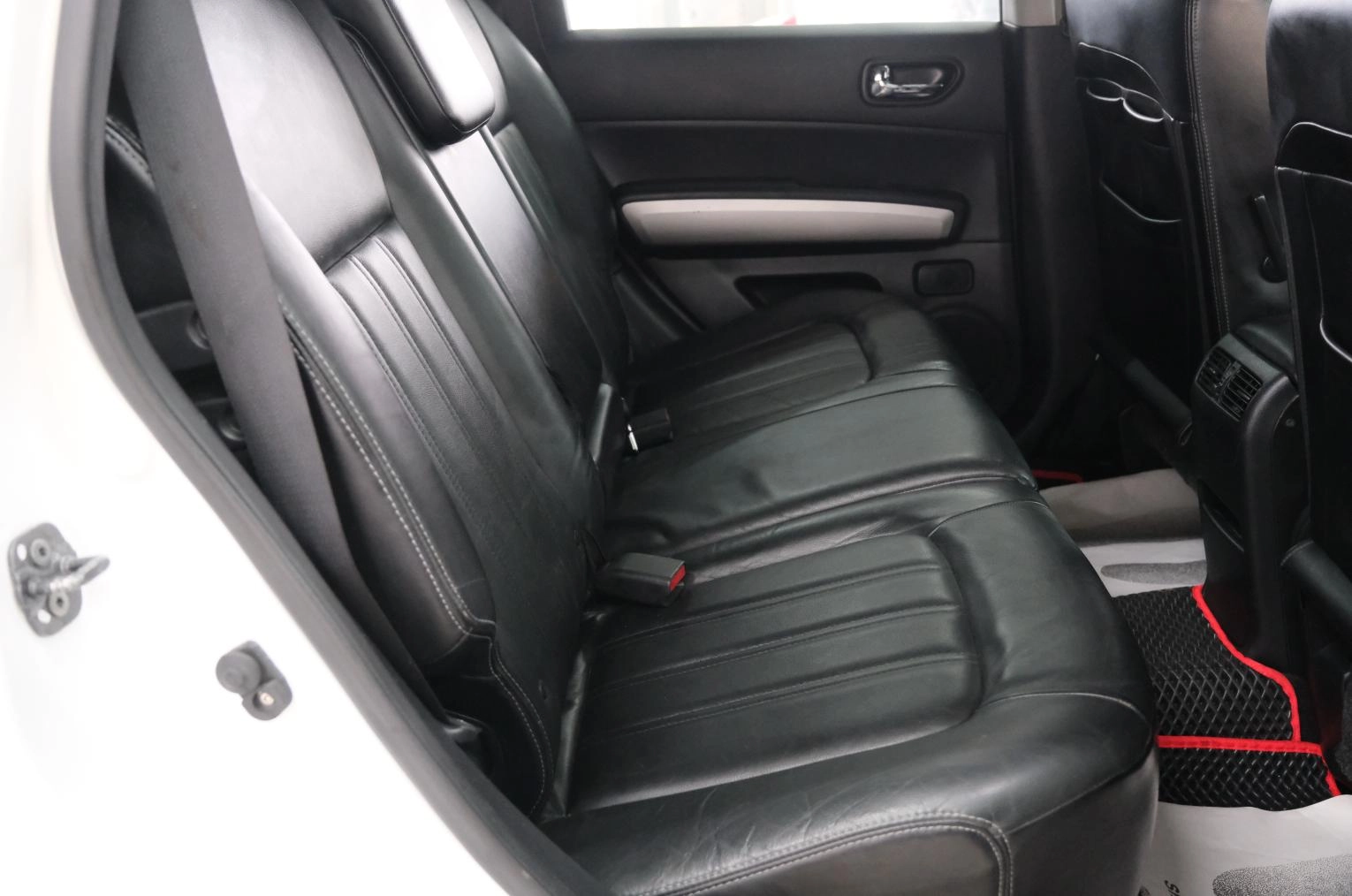 Nissan X-Trail 23 из 24