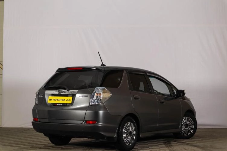 Honda Fit Shuttle 4 из 5