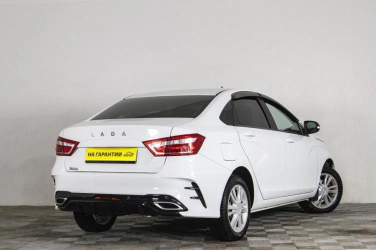 ВАЗ (LADA) Vesta 4 из 5