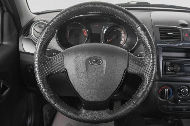 ВАЗ (LADA) Granta 15 из 20