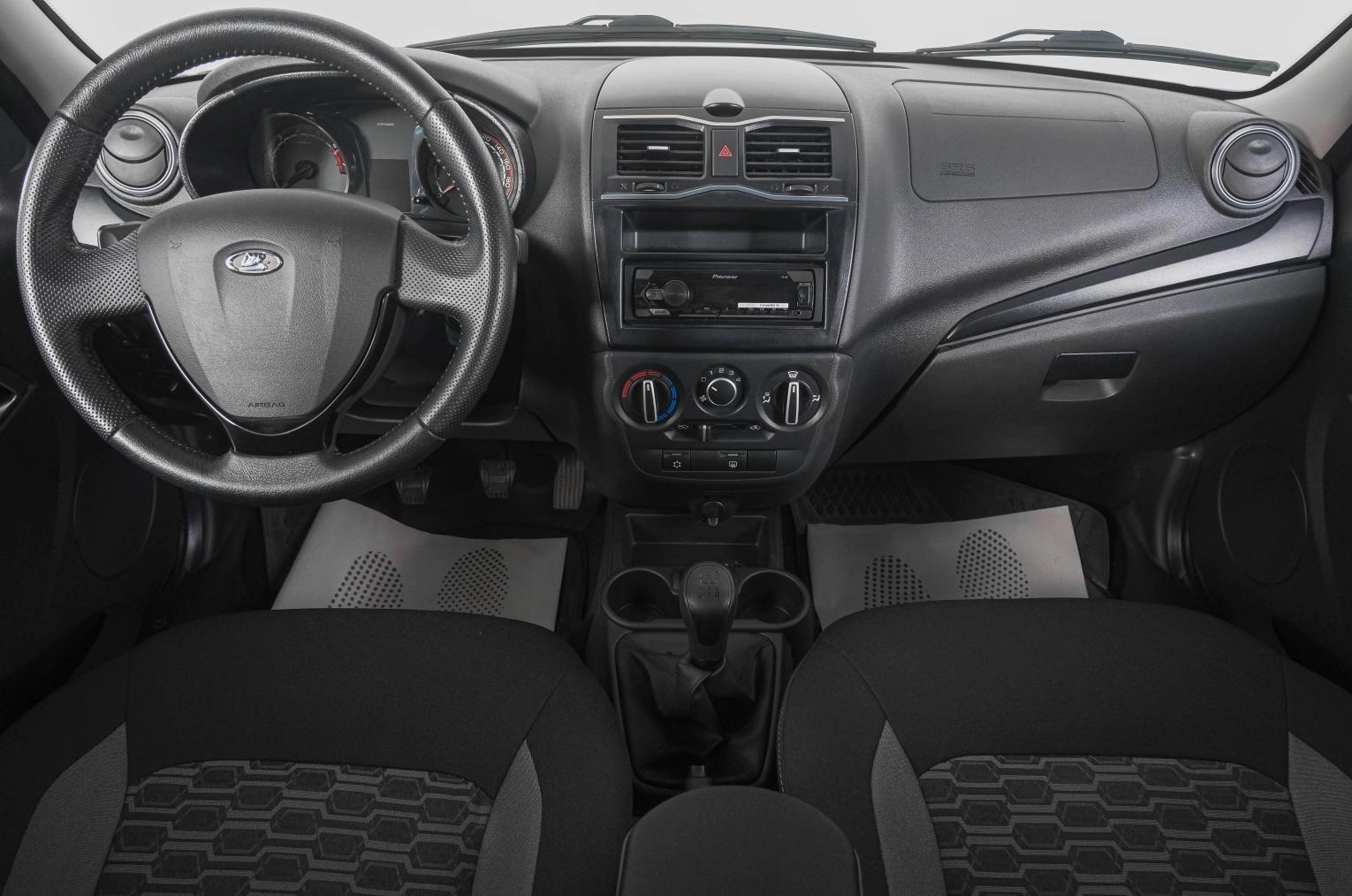 ВАЗ (LADA) Granta 13 из 20