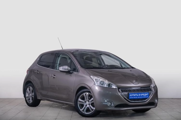 Peugeot 208 1 из 5