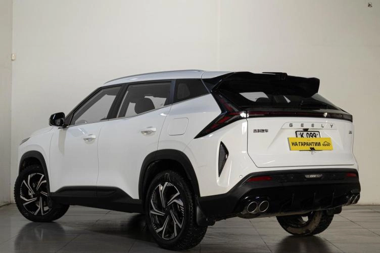 Geely Atlas 6 из 6