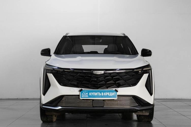 Geely Atlas 2 из 5