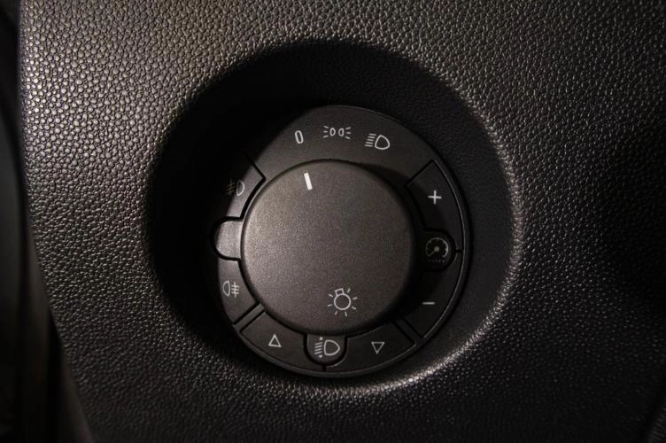 Opel Corsa 21 из 22