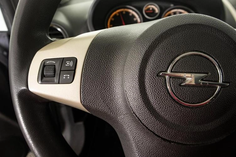 Opel Corsa 16 из 22