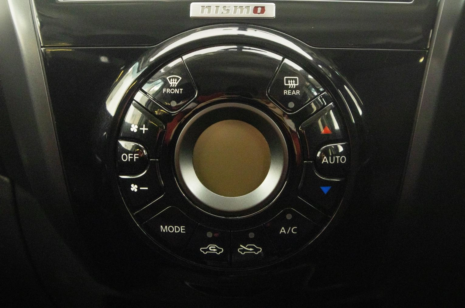 Nissan Note 17 из 20