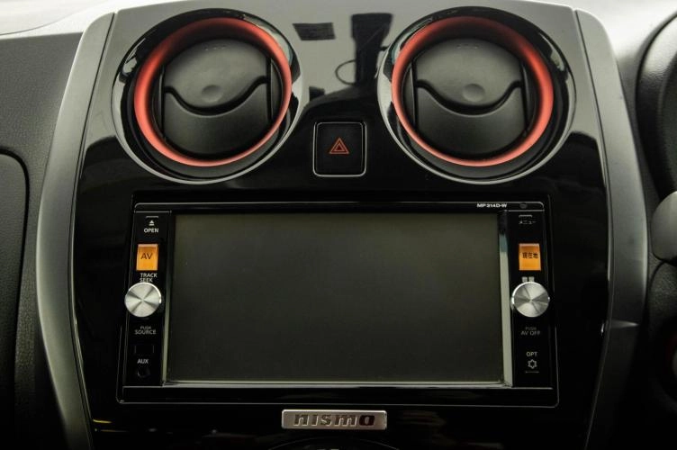 Nissan Note 16 из 20