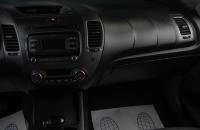 KIA Cerato 15 из 19