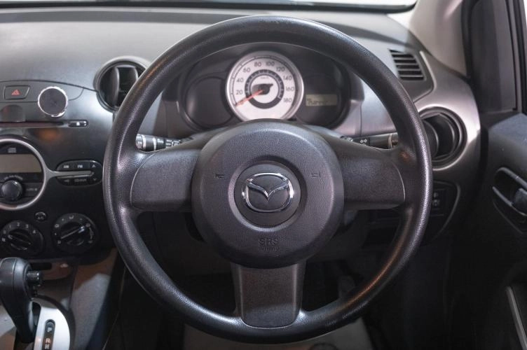 Mazda Demio 11 из 20