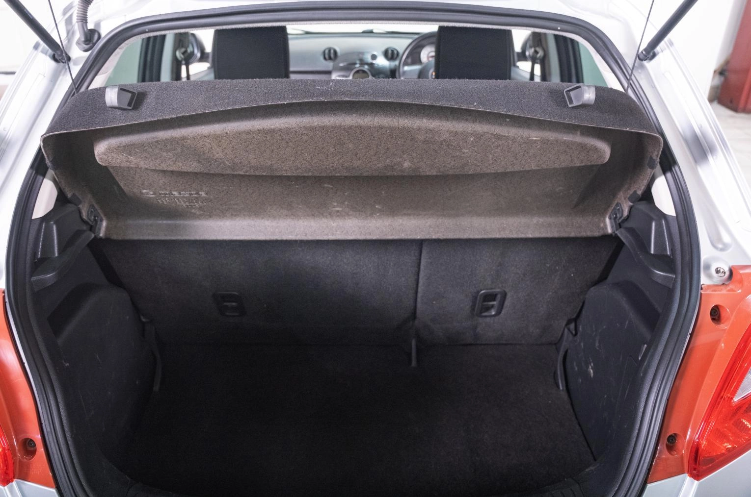 Mazda Demio 20 из 20