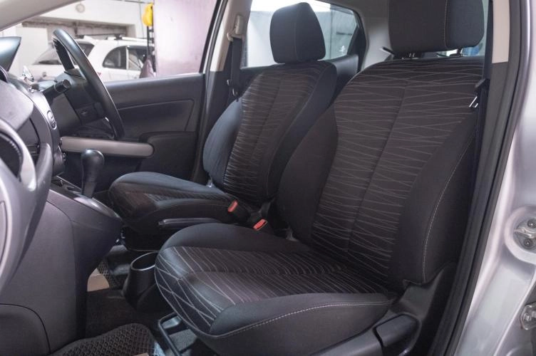 Mazda Demio 17 из 20