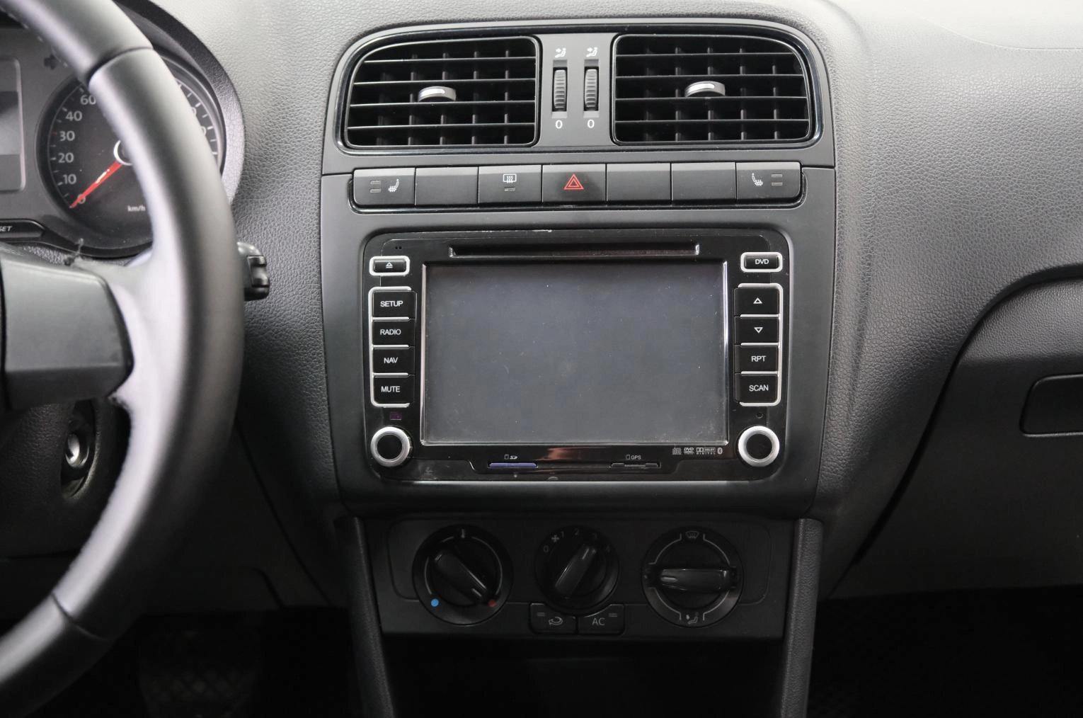 Volkswagen Polo 13 из 23