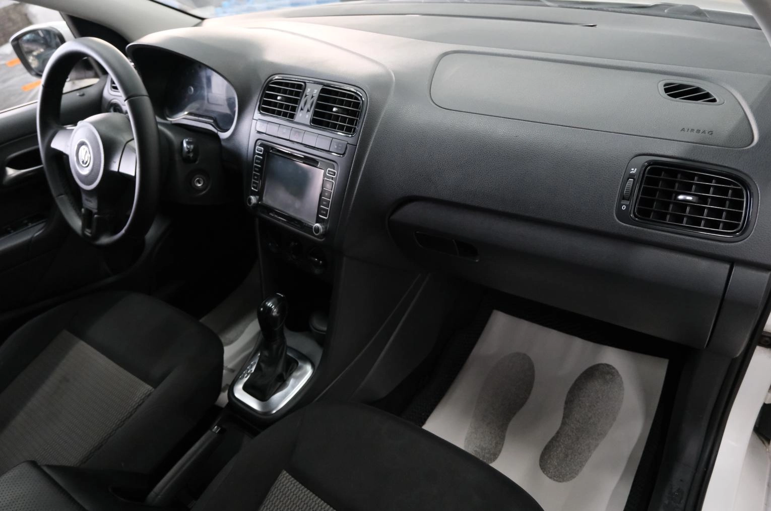 Volkswagen Polo 19 из 23