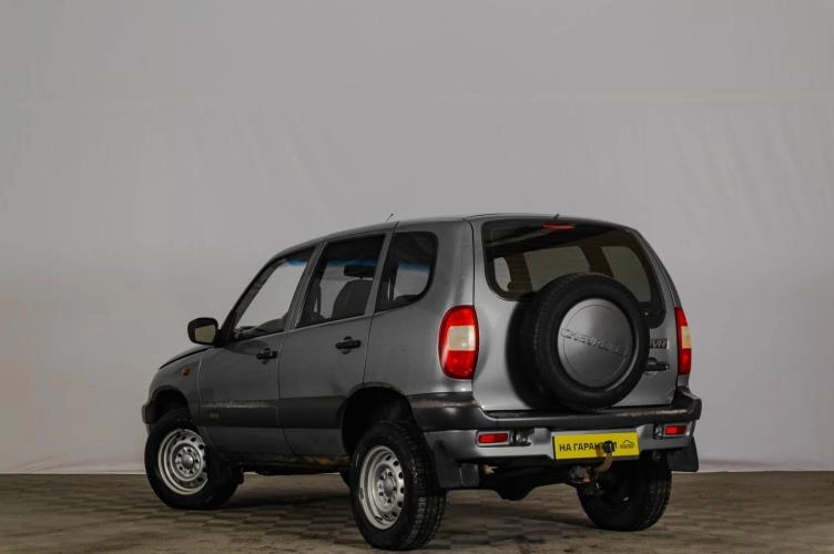 Chevrolet Niva 6 из 6