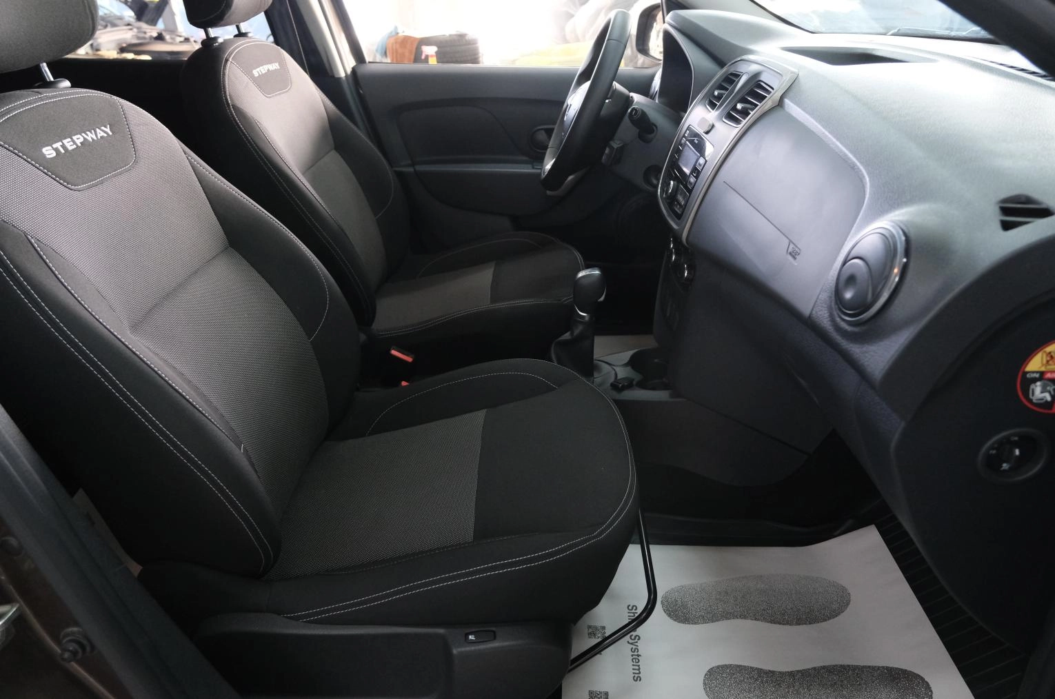 Renault Logan Stepway 19 из 22