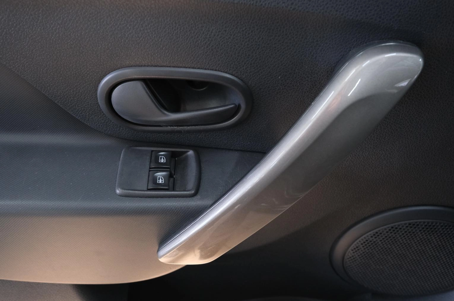 Renault Logan Stepway 8 из 22