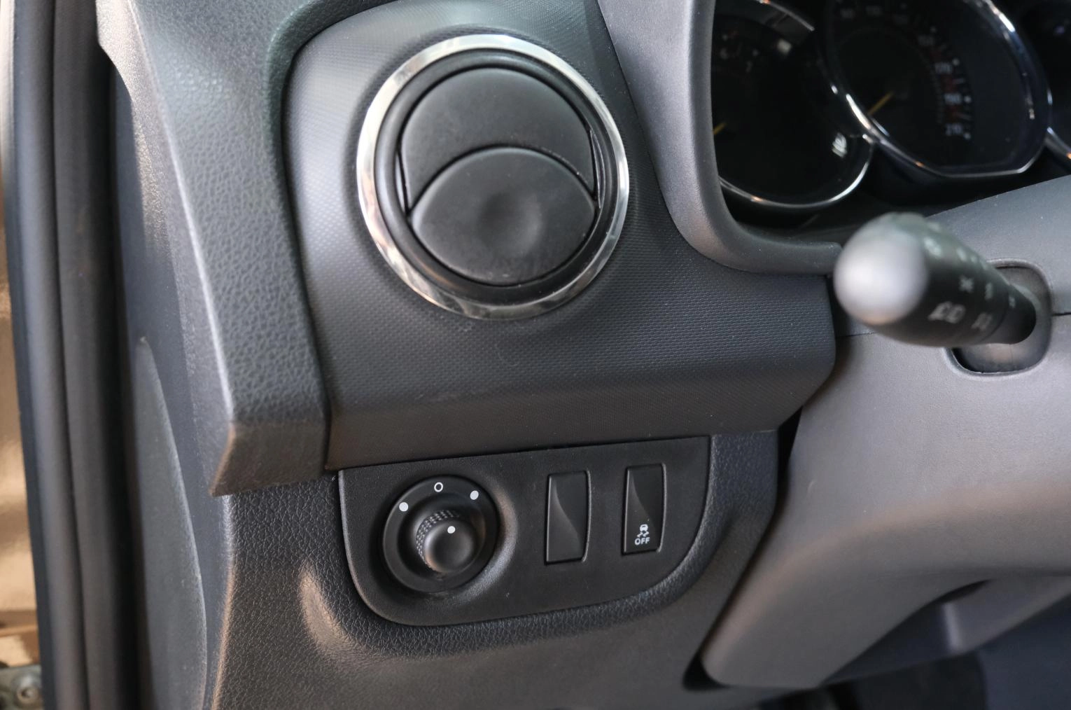 Renault Logan Stepway 9 из 22