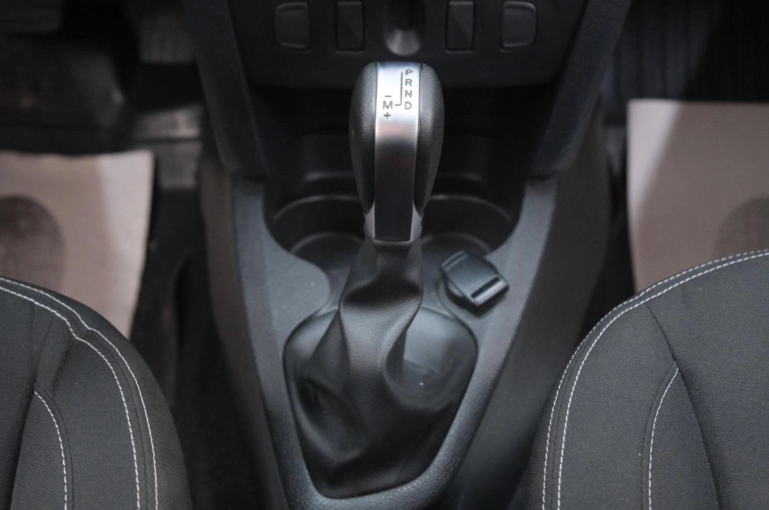 Renault Logan Stepway 16 из 22