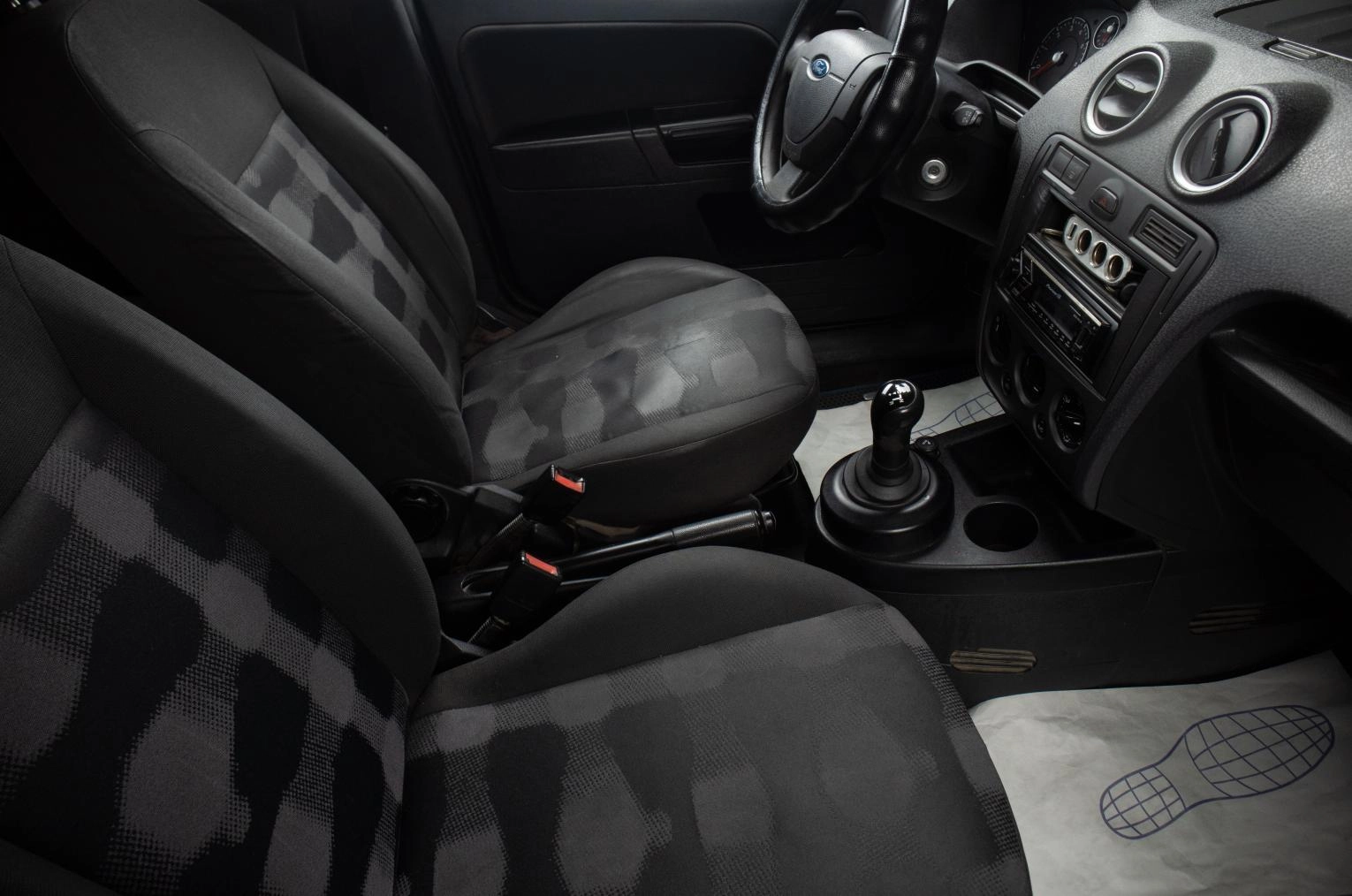 Ford Fusion 15 из 16