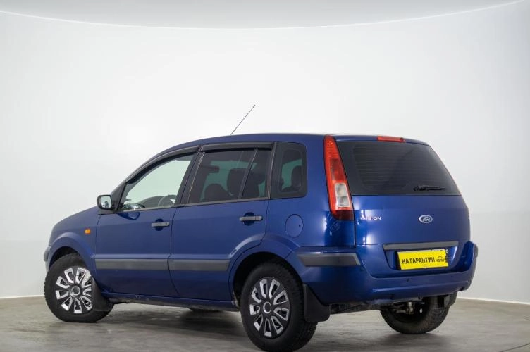 Ford Fusion 6 из 16