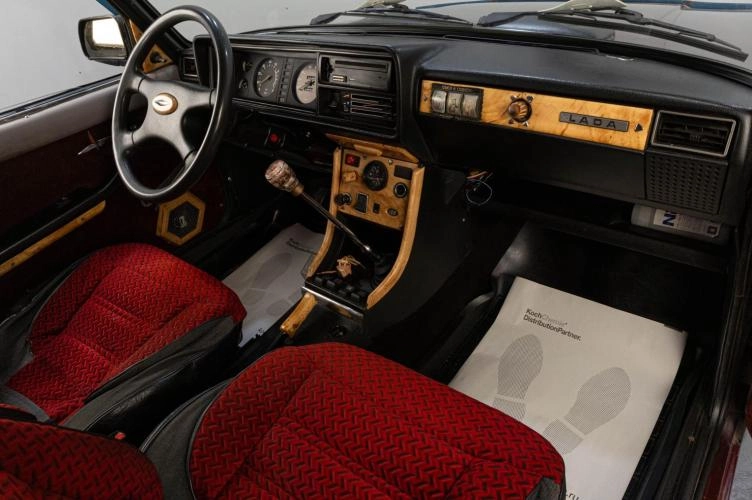 ВАЗ (LADA) 2107 8 из 15