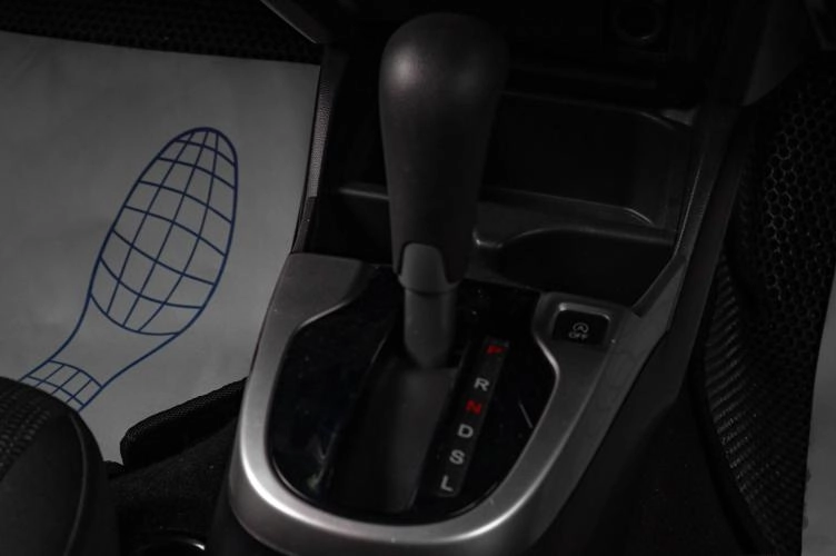 Honda Fit 12 из 17