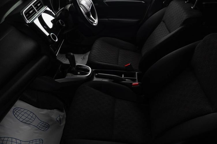 Honda Fit 15 из 17