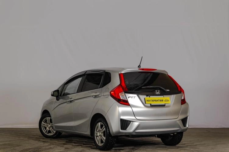 Honda Fit 6 из 6