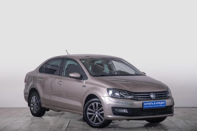 Volkswagen Polo 1 из 5