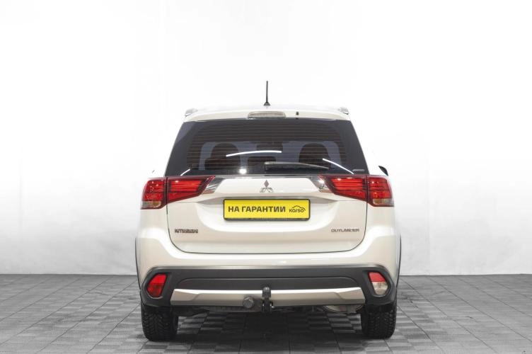 Mitsubishi Outlander 5 из 5