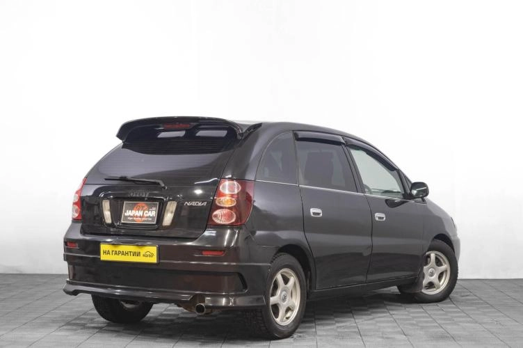 Toyota Nadia 4 из 5