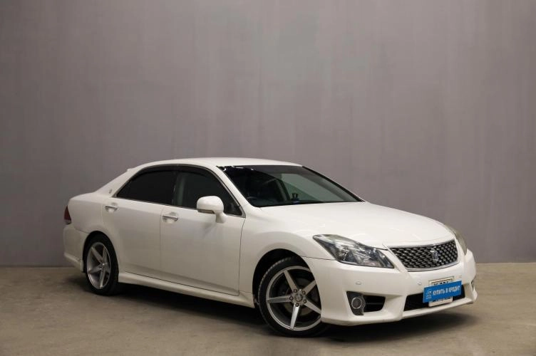 Toyota Crown 1 из 5