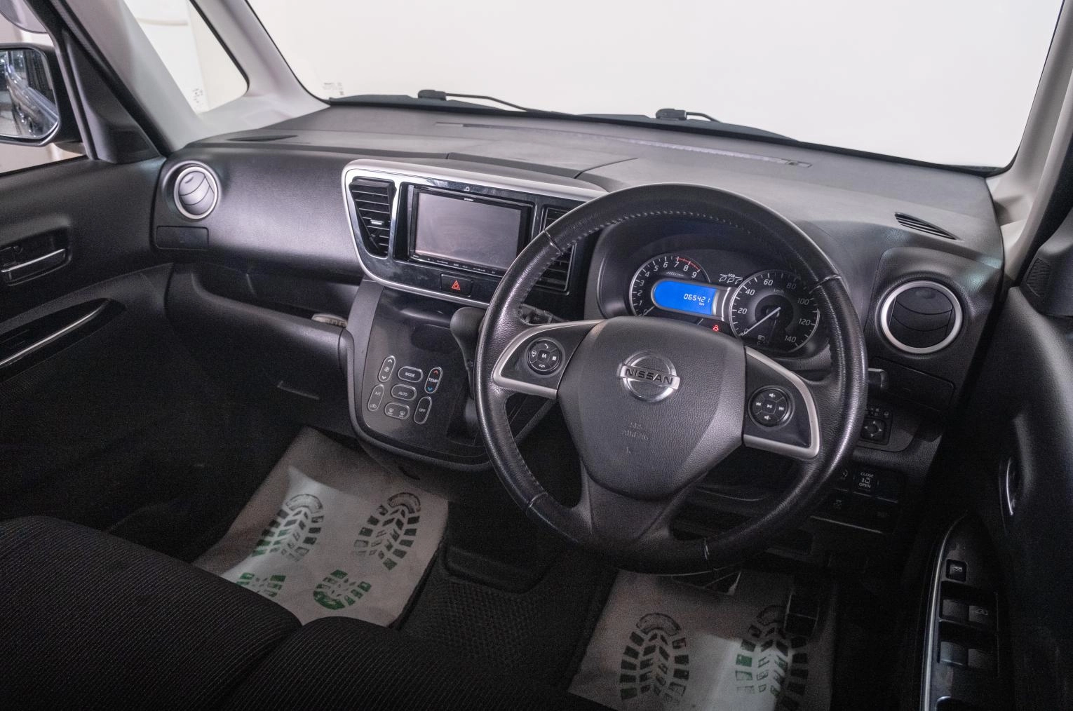 Nissan Dayz Roox 8 из 21