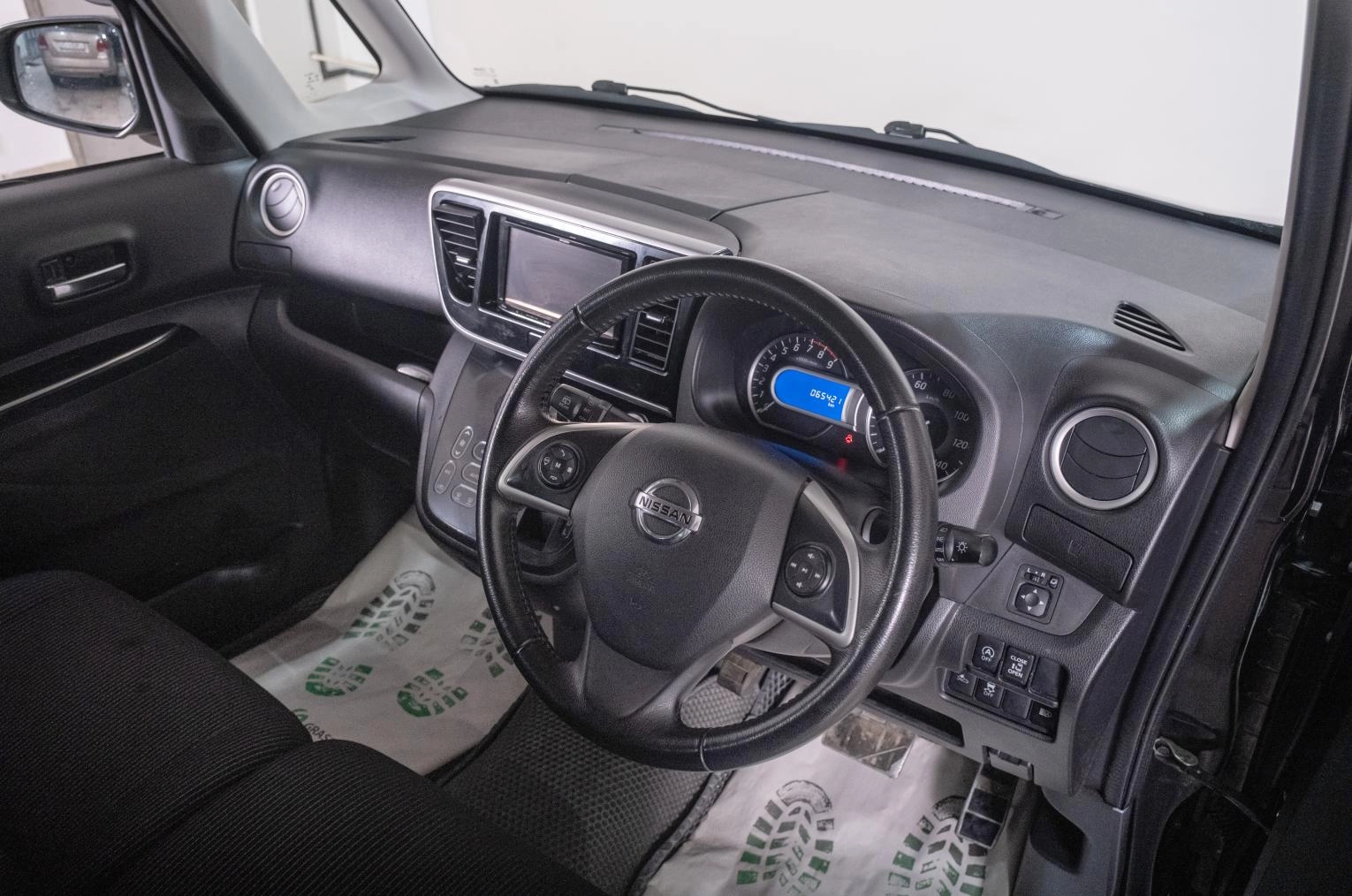 Nissan Dayz Roox 7 из 21